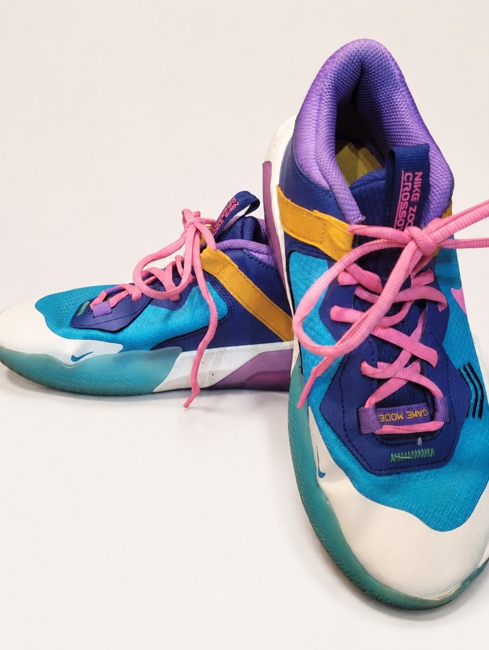 Nike Air Zoom Crossover 7Y Baltic Blue Pink Glow basketball sneakers
